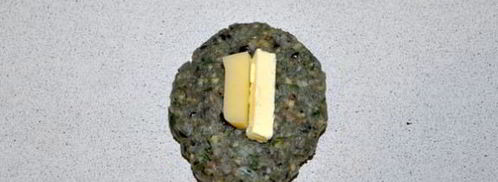 рыбные зразы с сыром, маслом и зеленью. Шаг 4