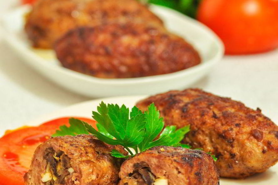 Рецепт зраз с грибами, луком и яйцом