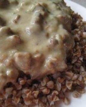 Гречка с лисичками в сливочном соусе