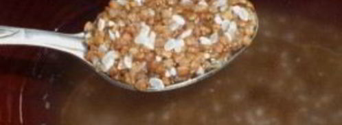 гречка с тушенкой на сковороде. Шаг 3