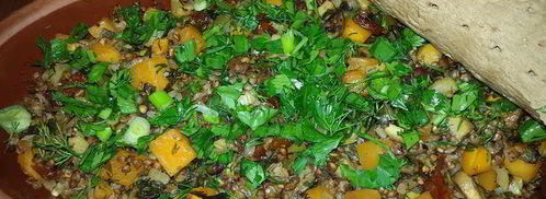 гречка, томленая с тыквой, грибами, сельдереем и вялеными томатами. Шаг 9