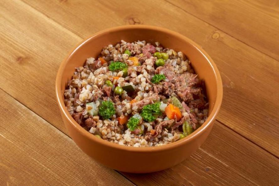 Рецепт гречневой каши с тушенкой