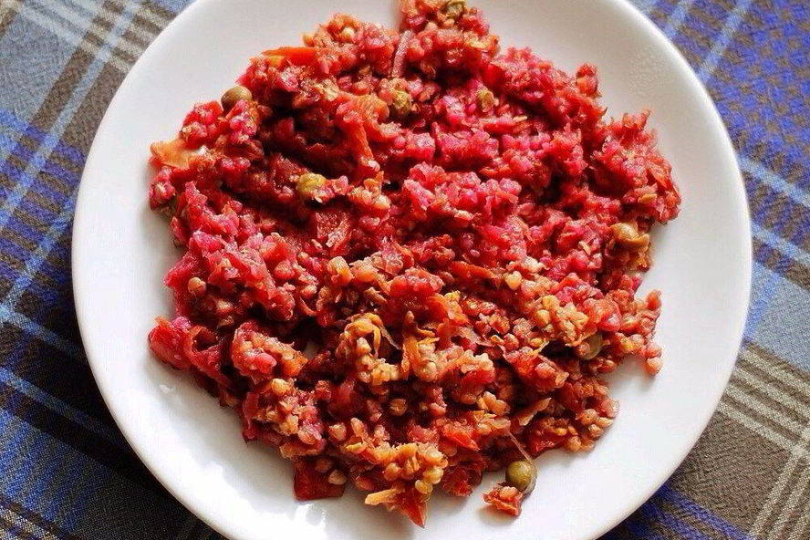 Рецепт зеленой гречки с свеклой и помидорами