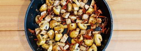 зеленая гречка со свининой и грибами. Шаг 6