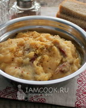 Каша гороховая с копченостями