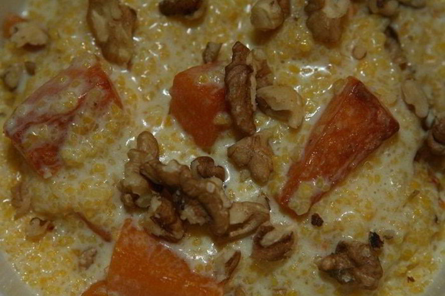 Рецепт кукурузной каши с тыквой и грецкими орехами