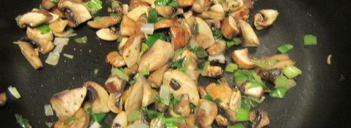 полента с грибами, свежими травами и пармезаном. Шаг 6