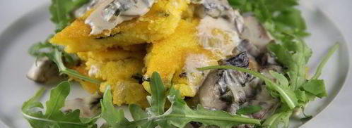 полента с грибами, свежими травами и пармезаном. Шаг 9