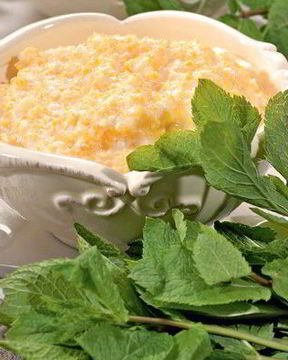 Эларджи — грузинская кукурузная каша с сыром