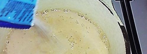 манная каша на ряженом молоке с малиной. Шаг 4