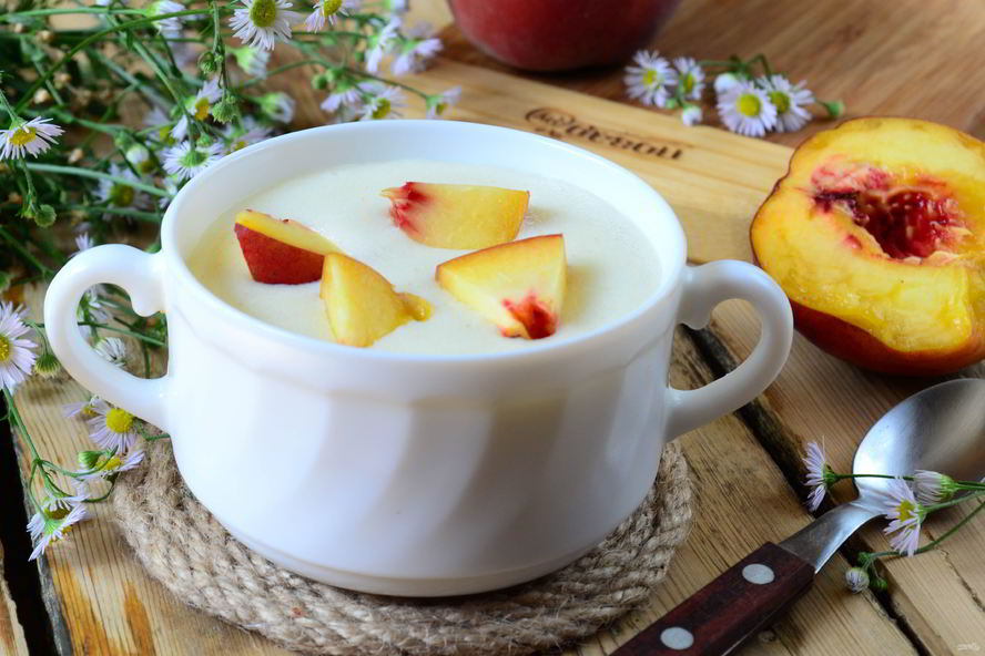 Рецепт манной каши с персиками