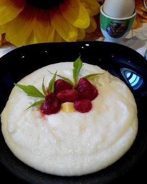 Манная каша в мультиварке на молоке и воде