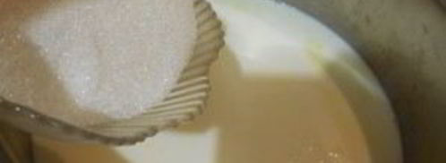 вкусная манная каша на молоке. Шаг 3