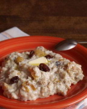 Овсяная каша с сухофруктами
