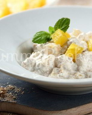 Овсянка с йогуртом и апельсином