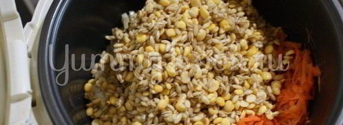 каша крестьянская в мультиварке. Шаг 3