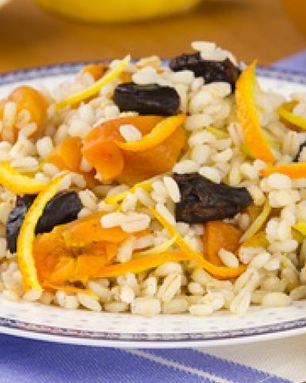 Каша перловая с сухофруктами