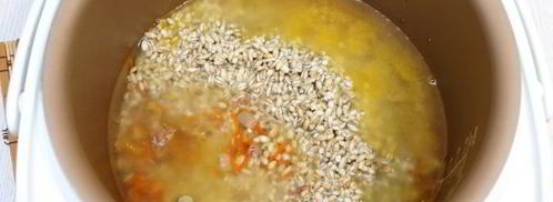 перловка с тушенкой в мультиварке. Шаг 9