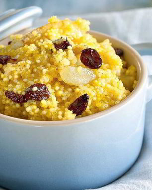 Пшенная каша с грушей и изюмом