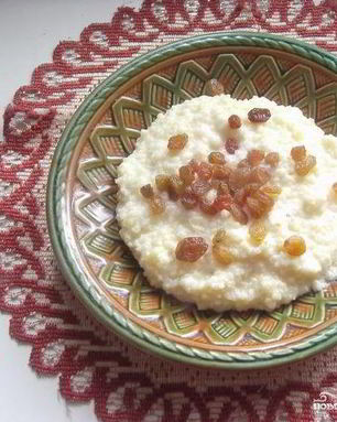 Пшенная каша с изюмом