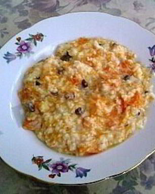 Пшенная каша с тыквой и изюмом