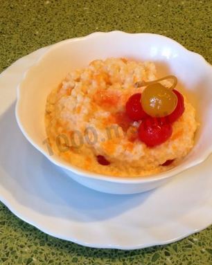 Пшенная каша с тыквой, корицей и вишней