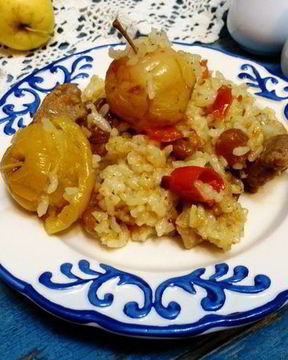 Рисовая каша Ароматная с мясом и яблоками