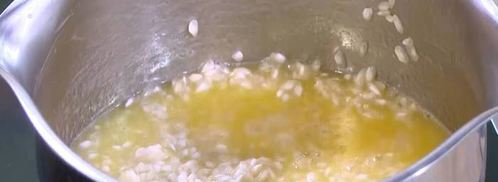 рисовая каша с белым шоколадом и запеченными персиками. Шаг 3