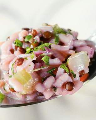 Рисовая каша с черной чечевицей