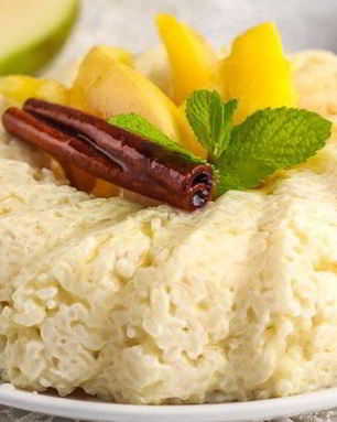 Рисовая каша с грушами