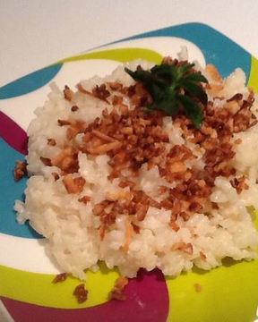 Рисовая каша с кокосовой стружкой