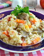 Рисовая каша со свининой и овощами в мультиварке