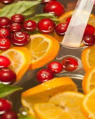 Безалкогольный апельсиново-клюквенный пунш