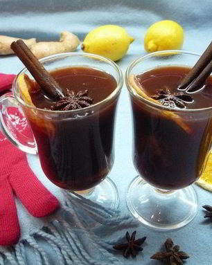 Безалкогольный глинтвейн с курагой и черносливом