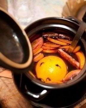 Глинтвейн с имбирем, гвоздикой и изюмом