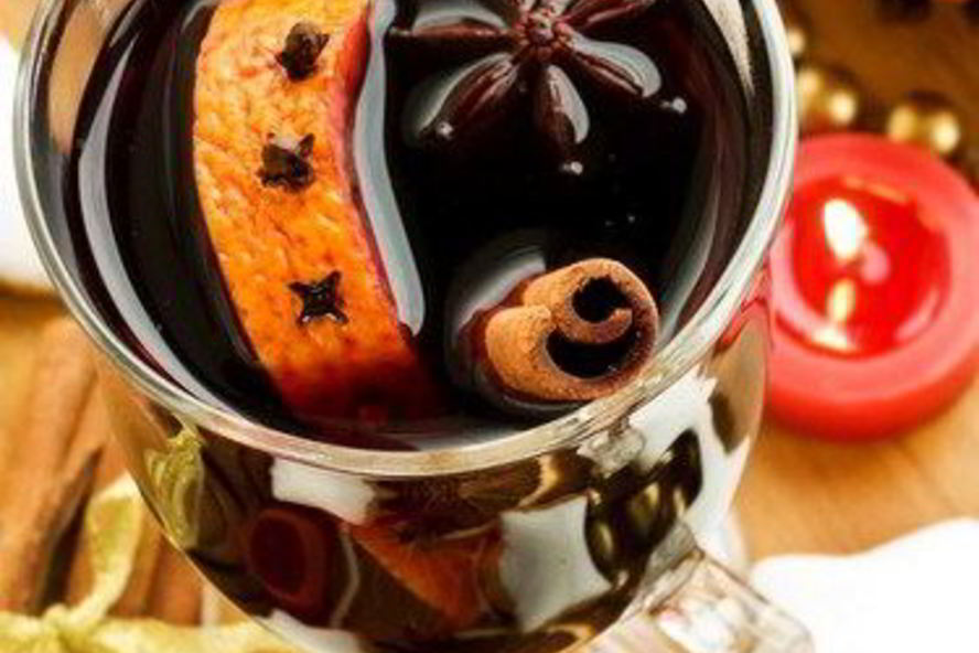 Рецепт новогоднего глинтвейна со специями и джином