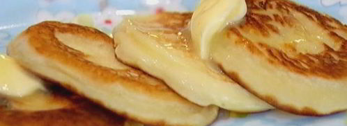 кефирные оладушки с кленовым сиропом. Шаг 6