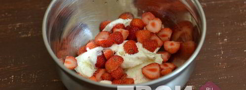 клубничный коктейль. Шаг 3