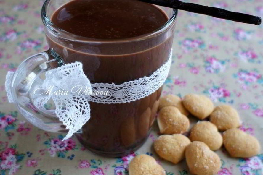 Рецепт горячего шоколада со вкусом ванили и кофе