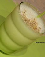 Коктейль с кленовым сиропом и грецким орехом