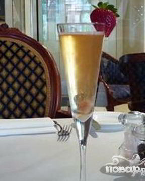 Коктейль с игристым вином