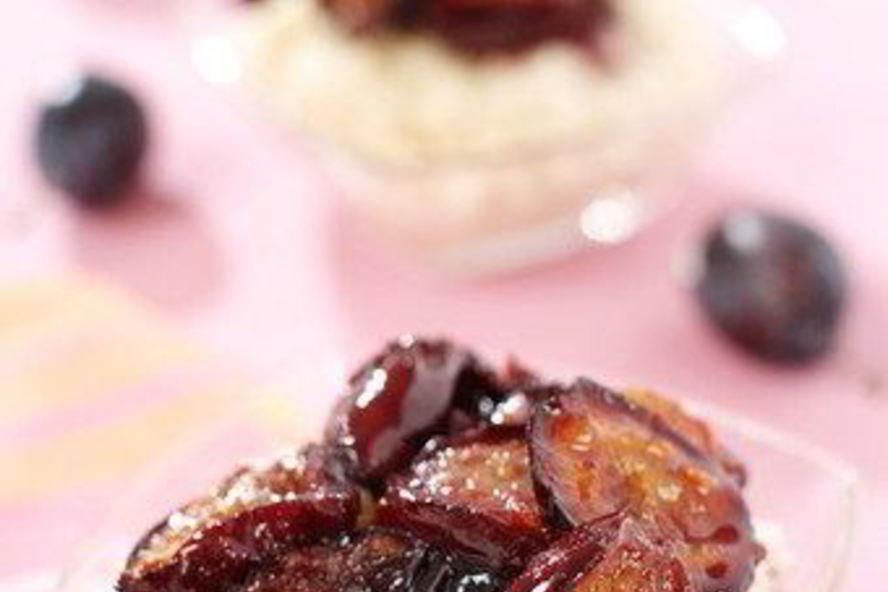 Рецепт печеных слив с бренди и лимонной цедрой