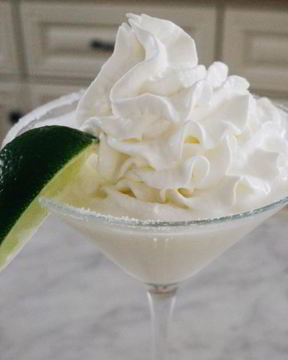 Алкогольный коктейль со сливками