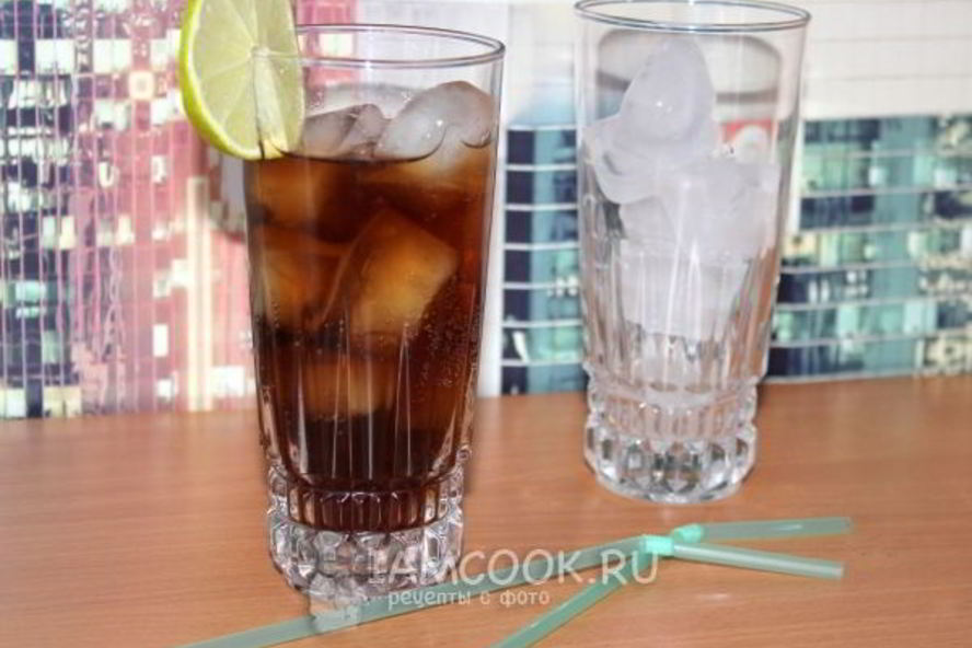Рецепт коктейля ром кола