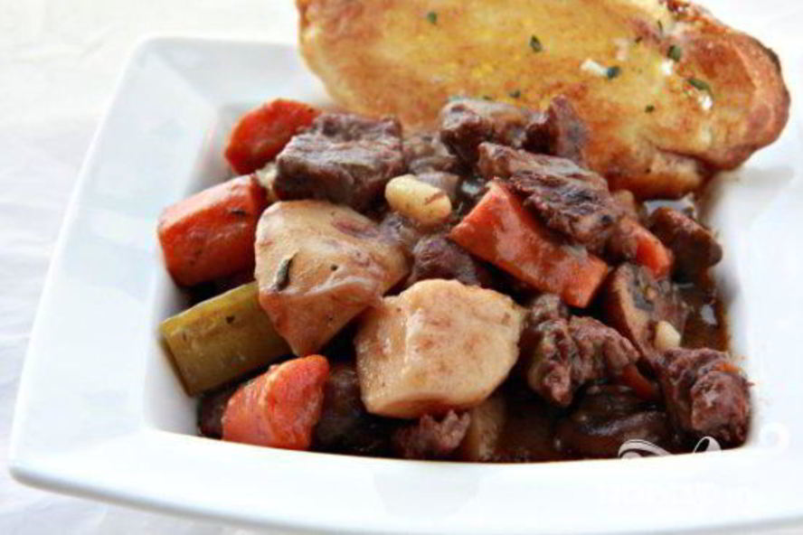 Рецепт говядины с вином и овощами