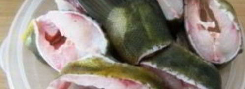 линь, тушеный с вином и шампиньонами. Шаг 3