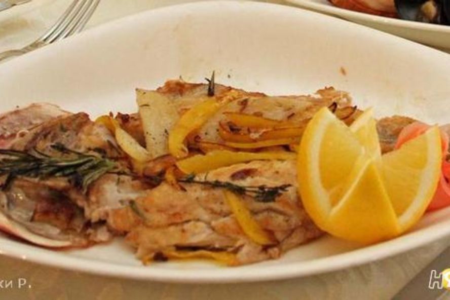 Рецепт морской рыбы фламбе с виски и грушей