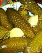 Соленые огурцы с водкой