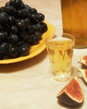 Водка с инжиром