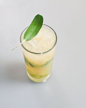Грушевый лимонад с шалфеем